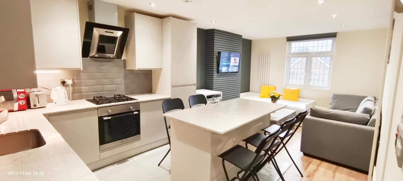 First Floor Flat 1 Northwood Apartment London Bagian luar foto